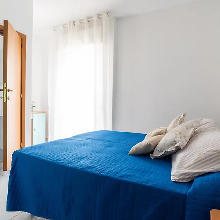 Aqua Family - Con Spiaggia, Piscina, Parcheggio E Bici Incluse Apartment