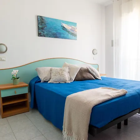 Aqua Family - Con Spiaggia, Piscina, Parcheggio E Bici Incluse Alba Adriatica