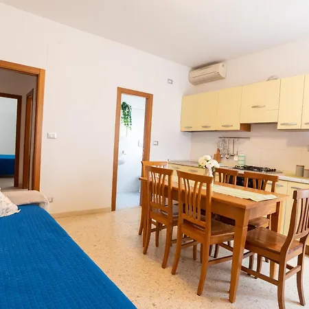 Aqua Family - Con Spiaggia, Piscina, Parcheggio E Bici Incluse Alba Adriatica