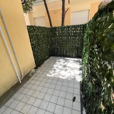 Aqua Family - Con Spiaggia, Piscina, Parcheggio E Bici Incluse Apartment