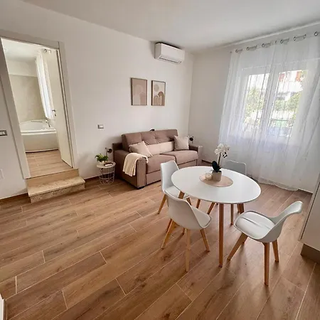 아파트 Aqua Family - Con Spiaggia, Piscina, Parcheggio E Bici Incluse