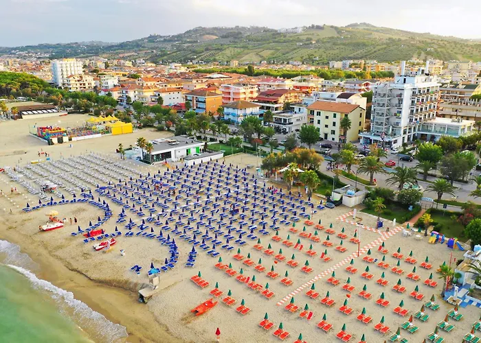 Aqua Family - Con Spiaggia, Piscina, Parcheggio E Bici Incluse Apartman Alba Adriatica