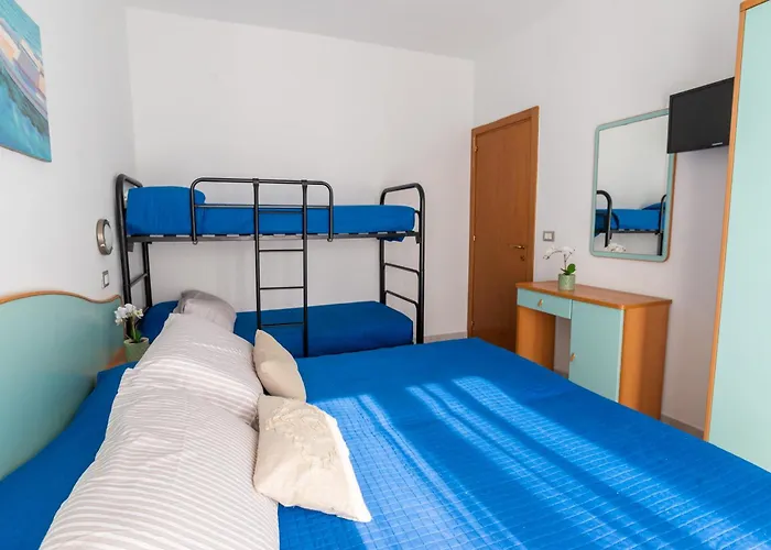 Aqua Family - Con Spiaggia, Piscina, Parcheggio E Bici Incluse Apartment Alba Adriatica