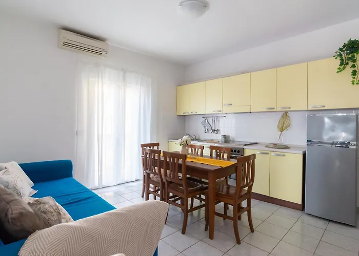 Aqua Family - Con Spiaggia, Piscina, Parcheggio E Bici Incluse Apartment *