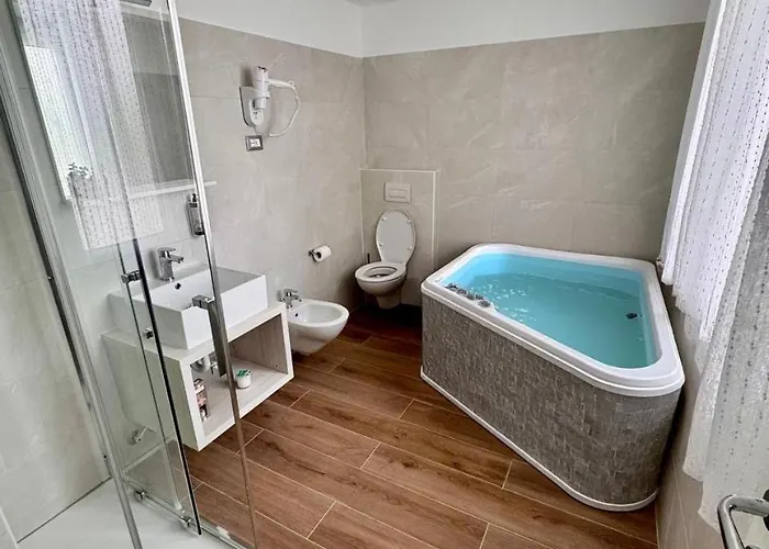 Aqua Family - Con Spiaggia, Piscina, Parcheggio E Bici Incluse Apartman Alba Adriatica